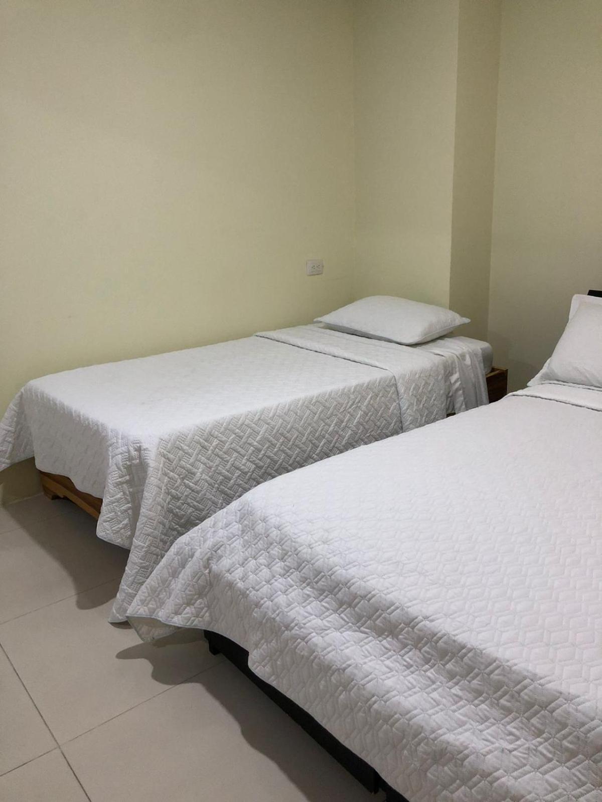 Catalina Bocagrande 1b